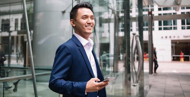 Generation Z Workers at Dealerships Want a 4 0 1 K and Feedback.